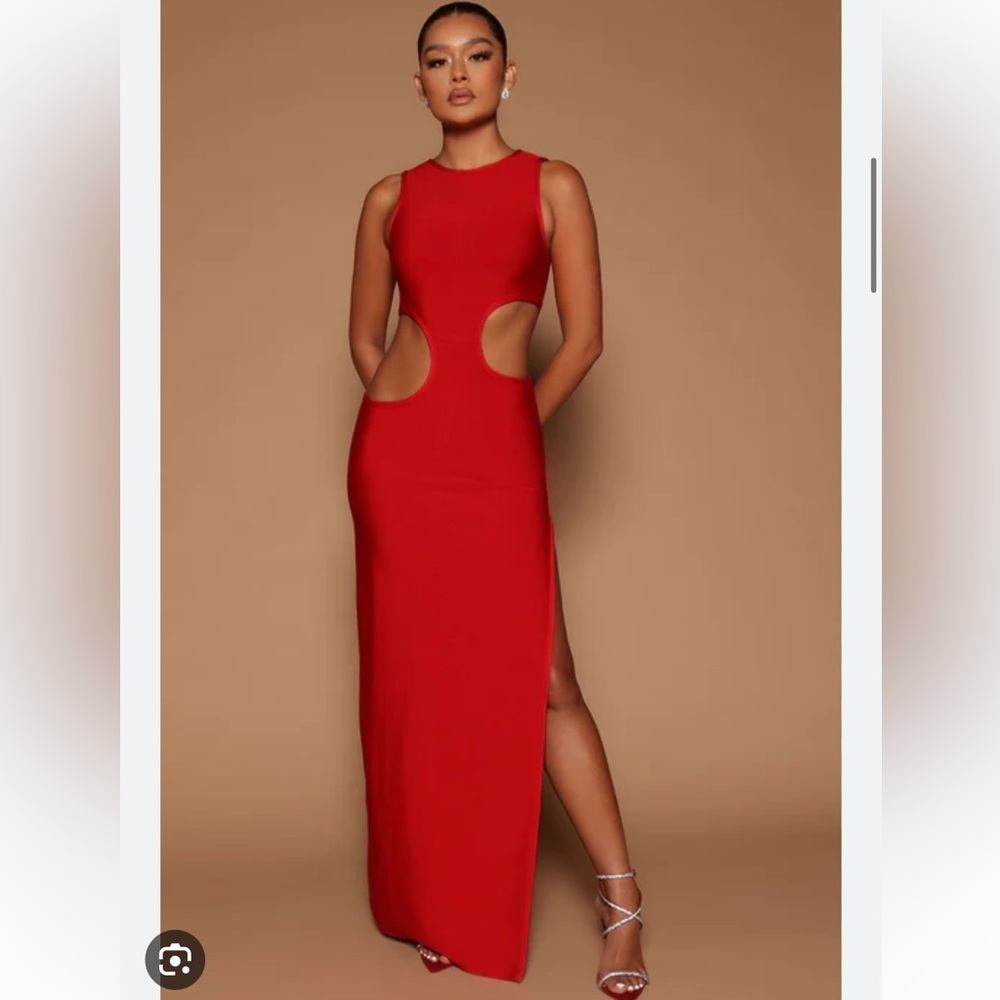 ❤️ Gorgeous Red cutout Maxi Bandage dress sz M NWOT never worn❤️ sold out